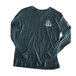 Volcom long sleeve Tee.